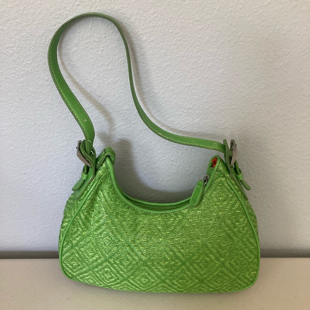 Stone Mountain green weaved handbag zipper closure